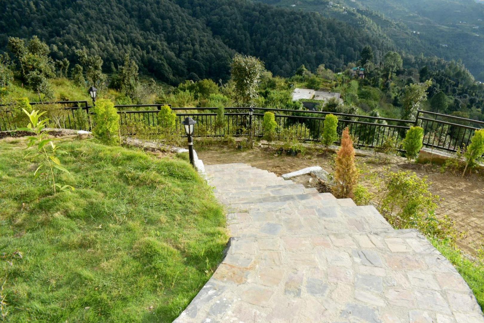 Rega Manivedya The Jungle Trail Resort Mukteshwar Buitenkant foto