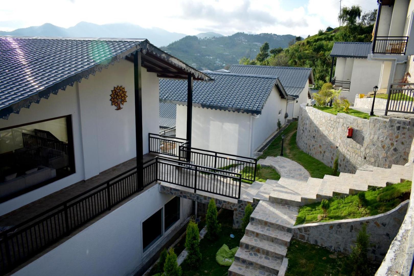 Rega Manivedya The Jungle Trail Resort Mukteshwar Buitenkant foto